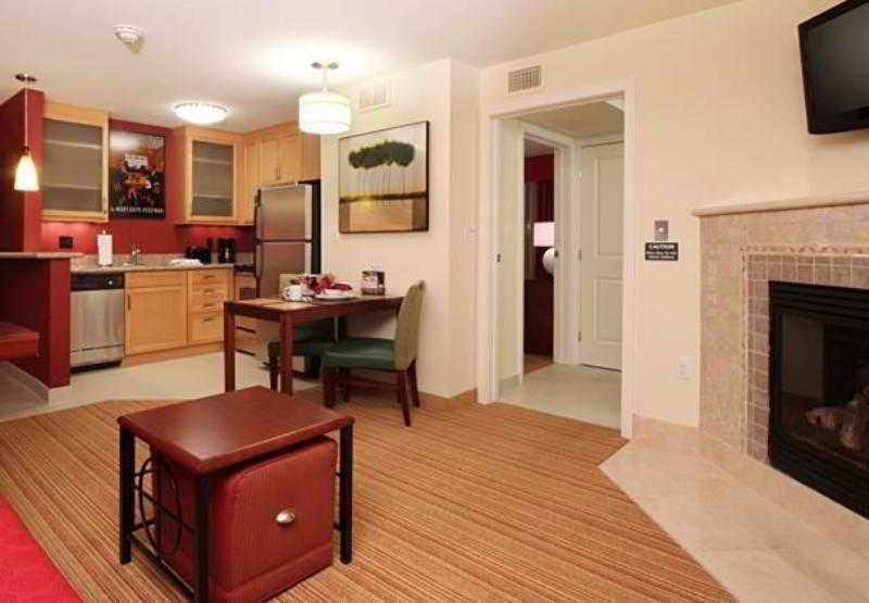 Residence Inn By Marriott Woodbridge Edison/Raritan Center Eksteriør billede