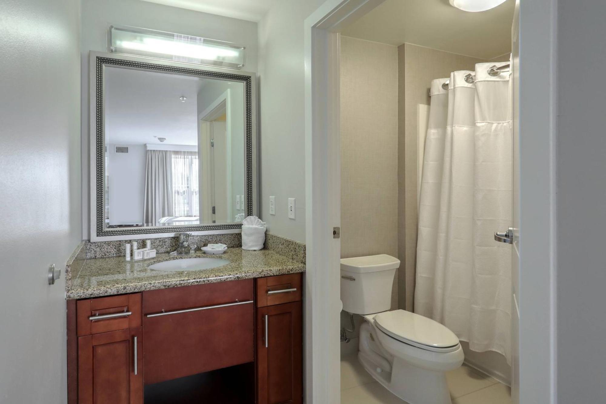 Residence Inn By Marriott Woodbridge Edison/Raritan Center Eksteriør billede